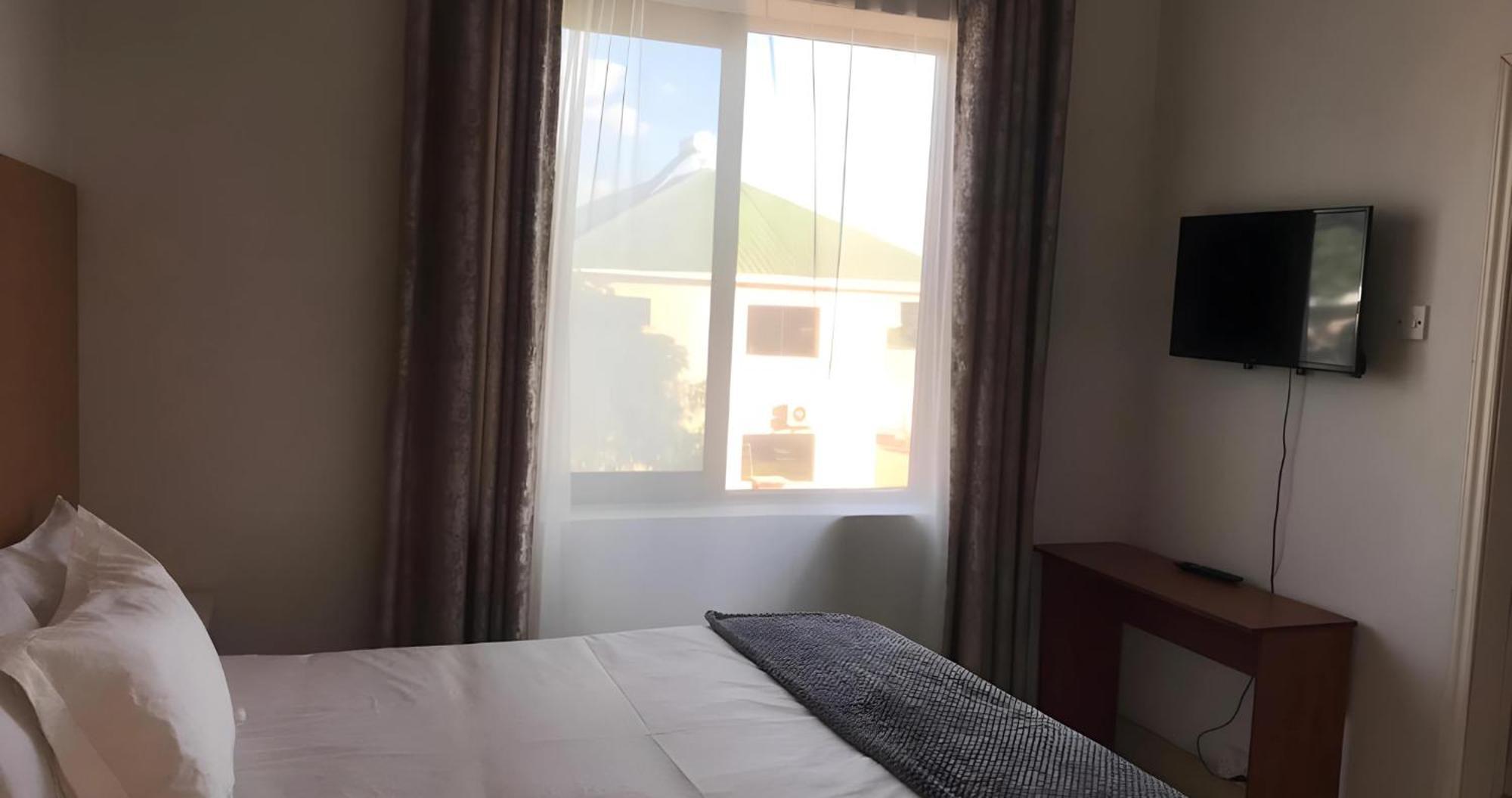 Divine Heights Bed And Breakfast Lilongwe Area 43 Экстерьер фото