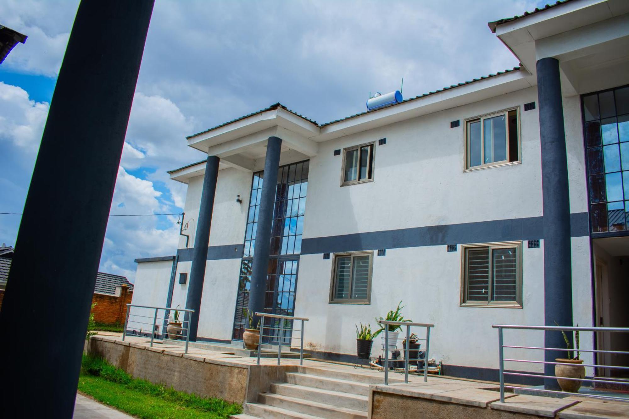 Divine Heights Bed And Breakfast Lilongwe Area 43 Экстерьер фото