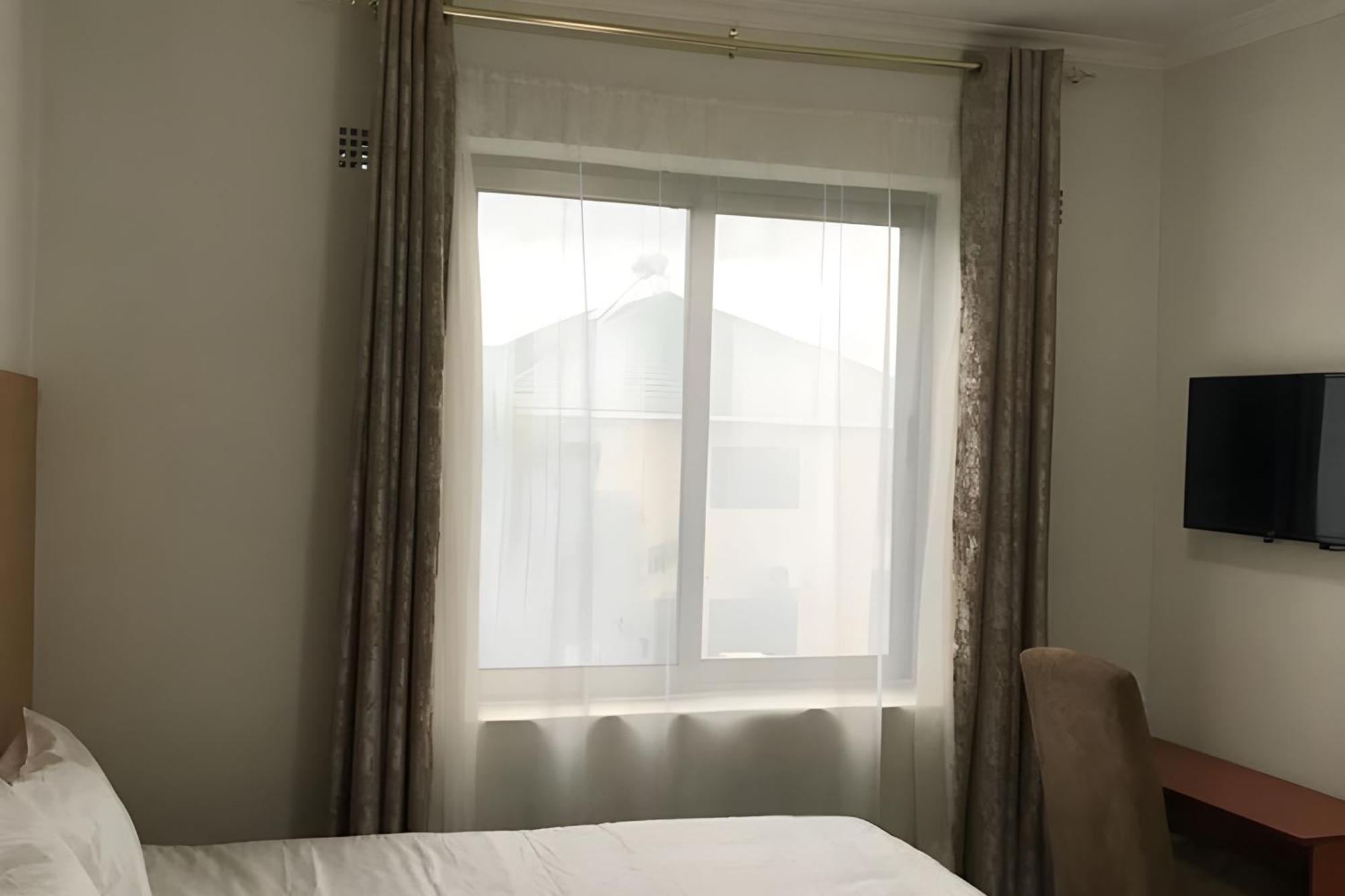 Divine Heights Bed And Breakfast Lilongwe Area 43 Экстерьер фото