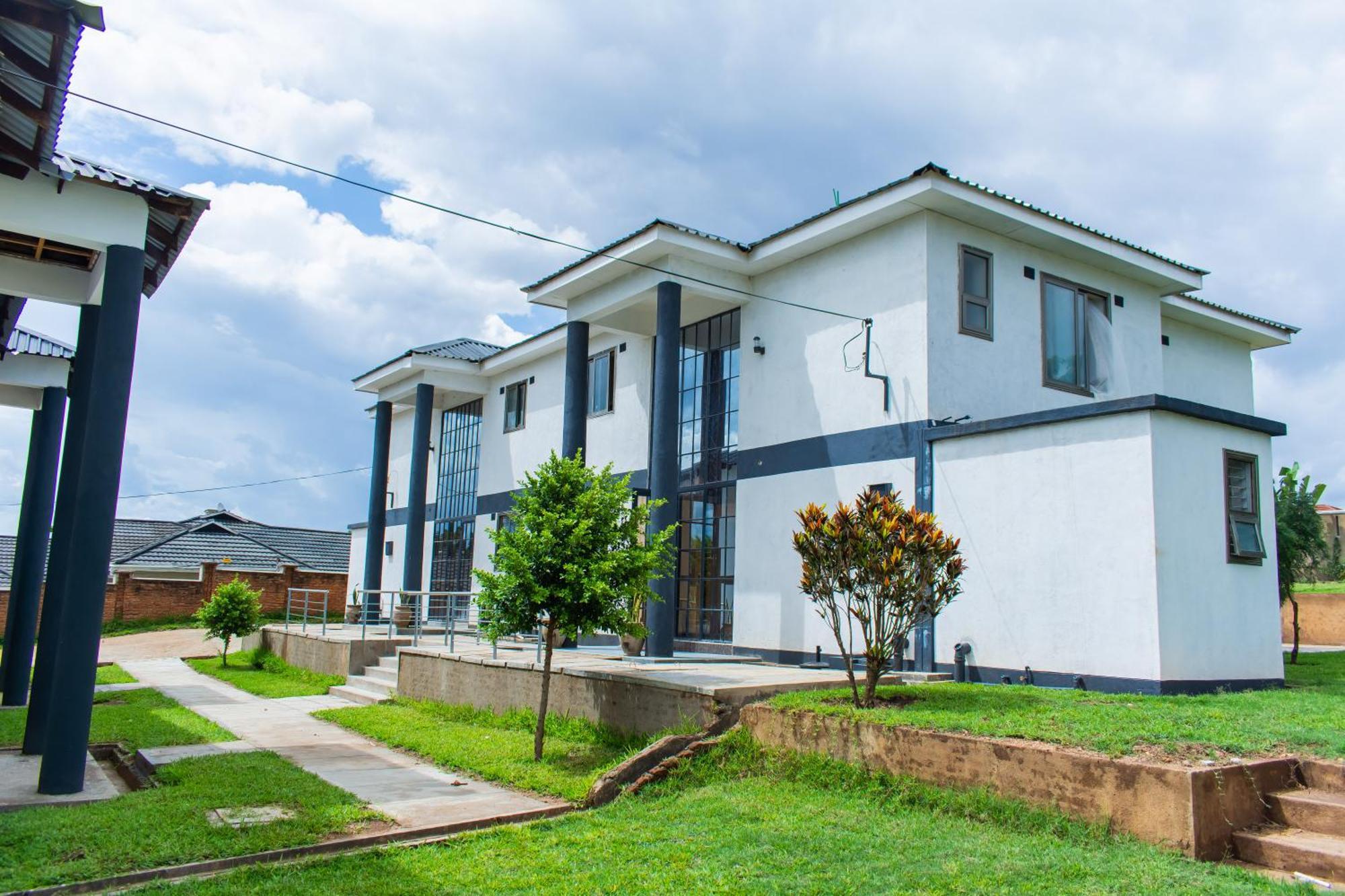Divine Heights Bed And Breakfast Lilongwe Area 43 Экстерьер фото